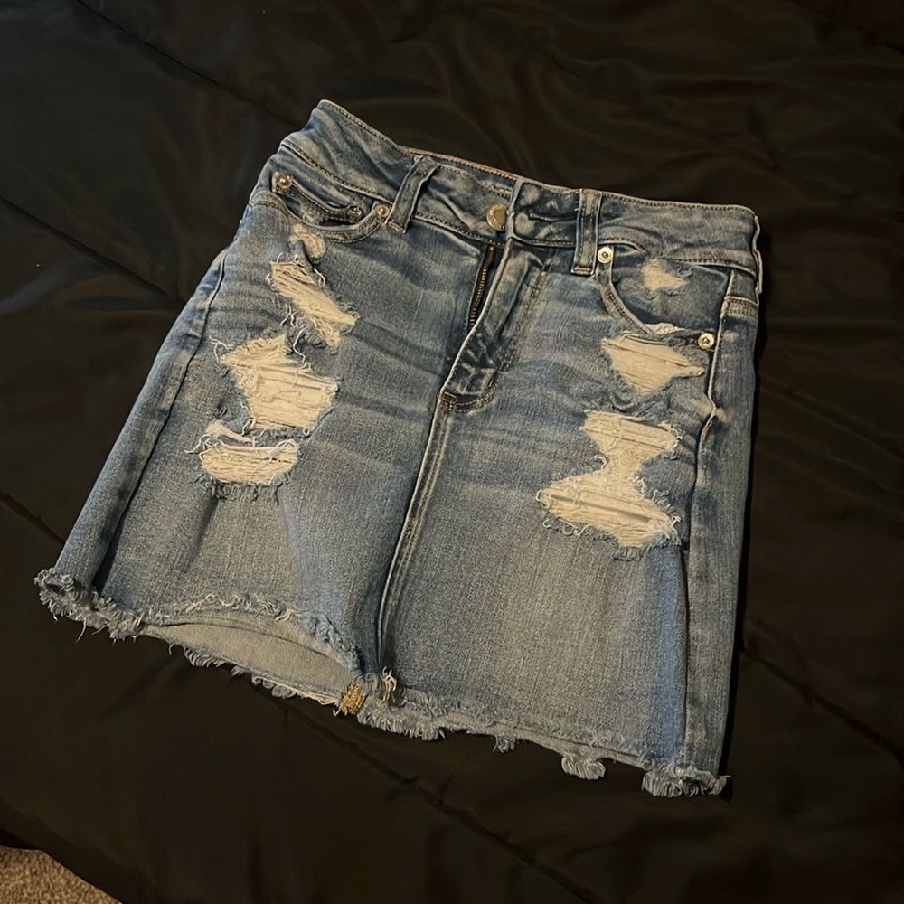 AE skirt